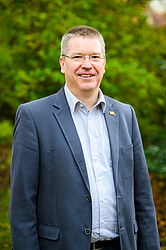 Dr. Michael Röder